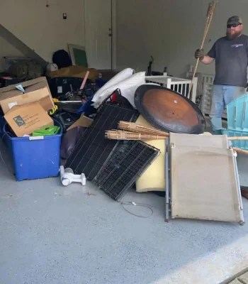 Demo Trash Removal In Feyetteville Nc – Grunt Life Hauling